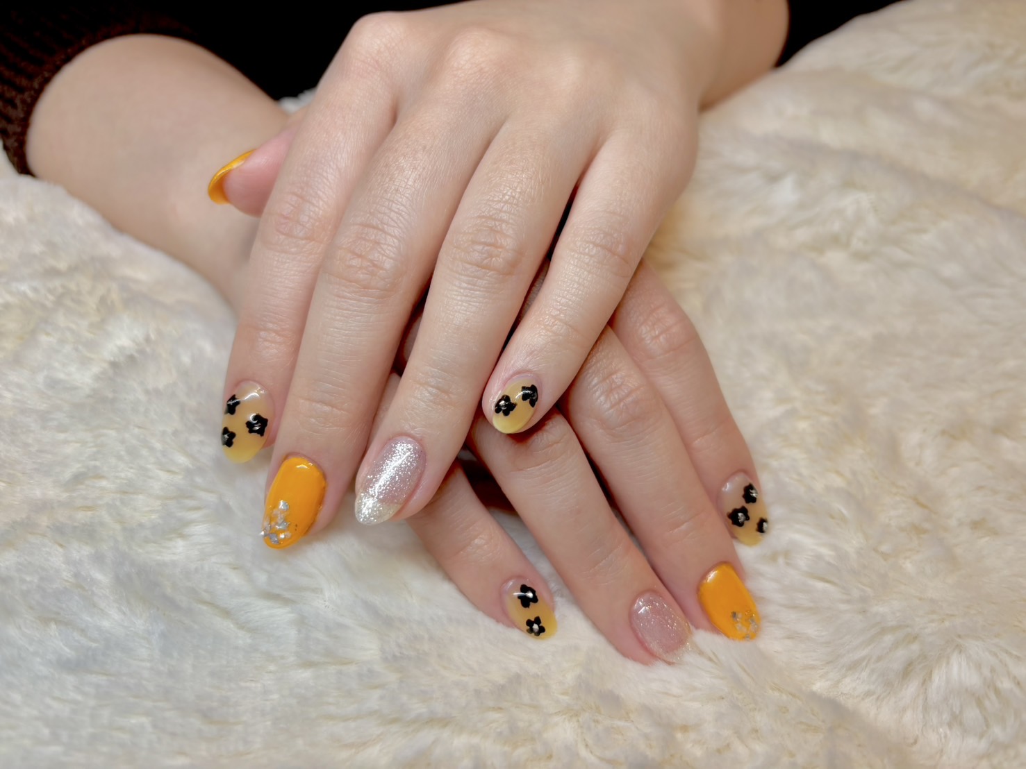 「越谷レイクタウンの癒しのネイルサロン - NAIL Studio Hazukiで健康美爪を手に入れましょう！」